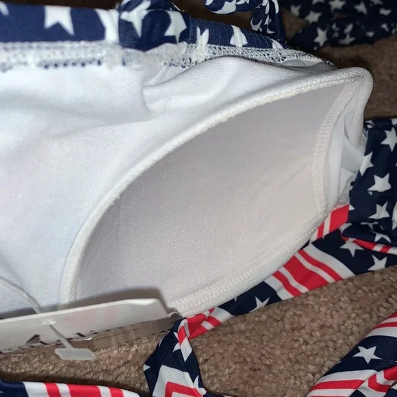 🔥Swim Top NWT Catalina L - Picture 4 of 5